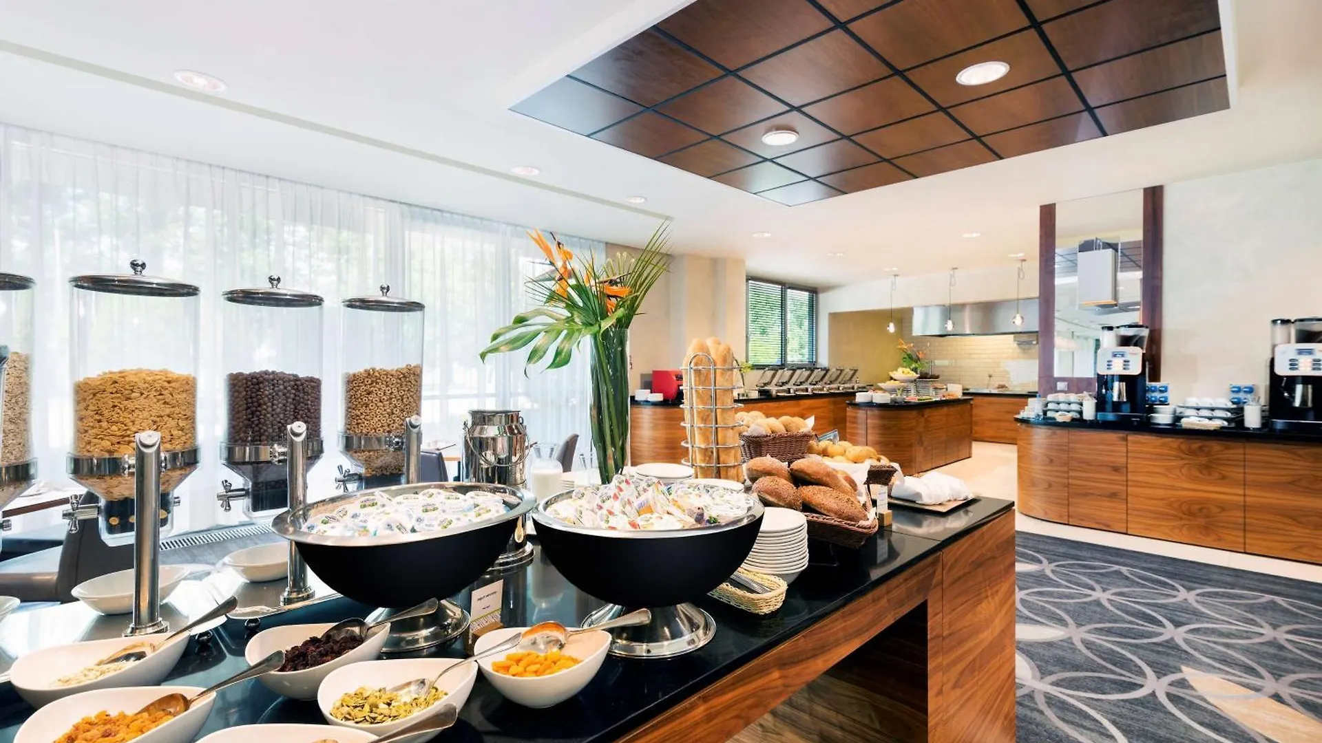 Doubletree By Hilton Krakow Hotel & Convention Center פולין