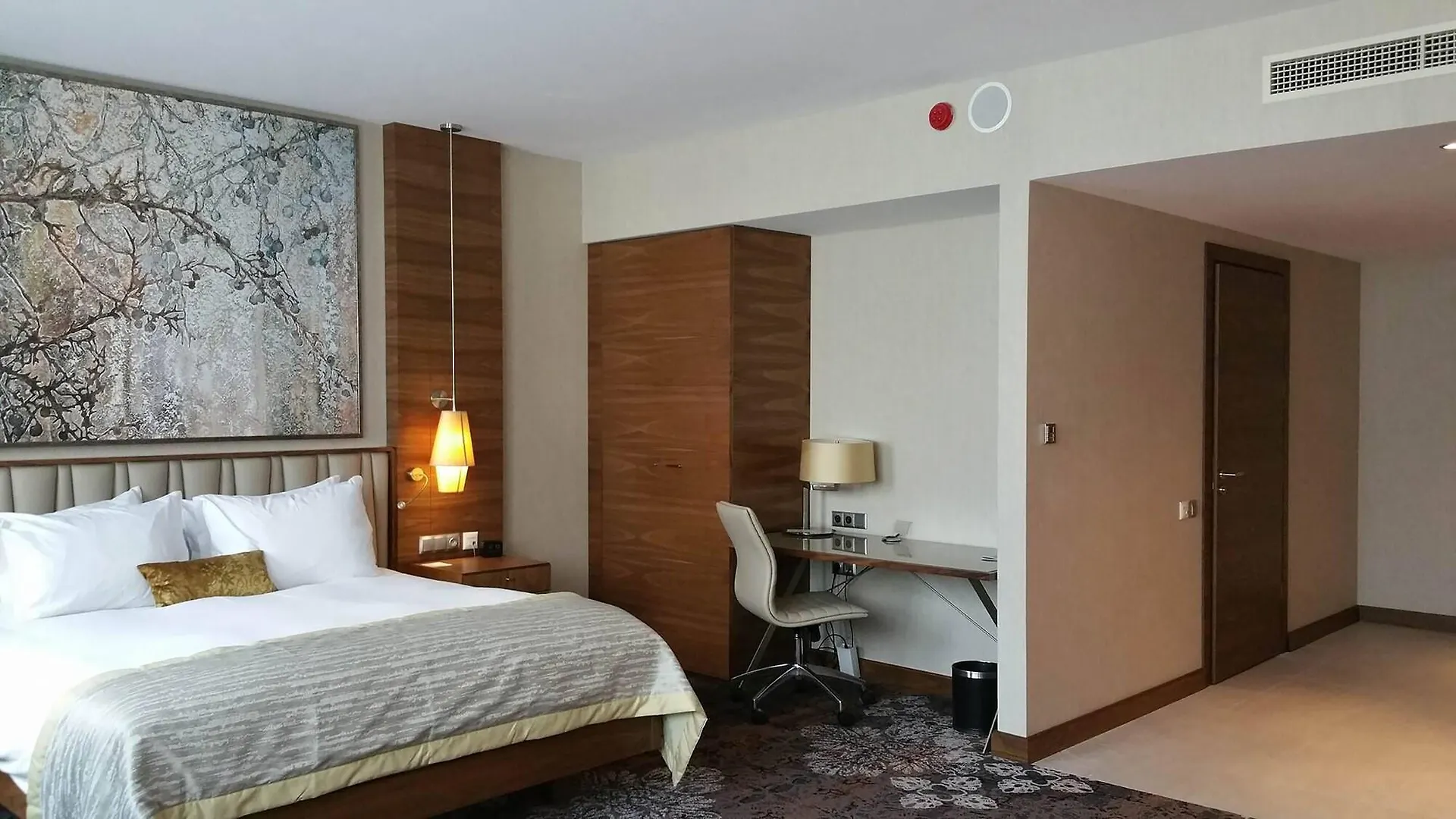 ****  Doubletree By Hilton Krakow Hotel & Convention Center Polonia