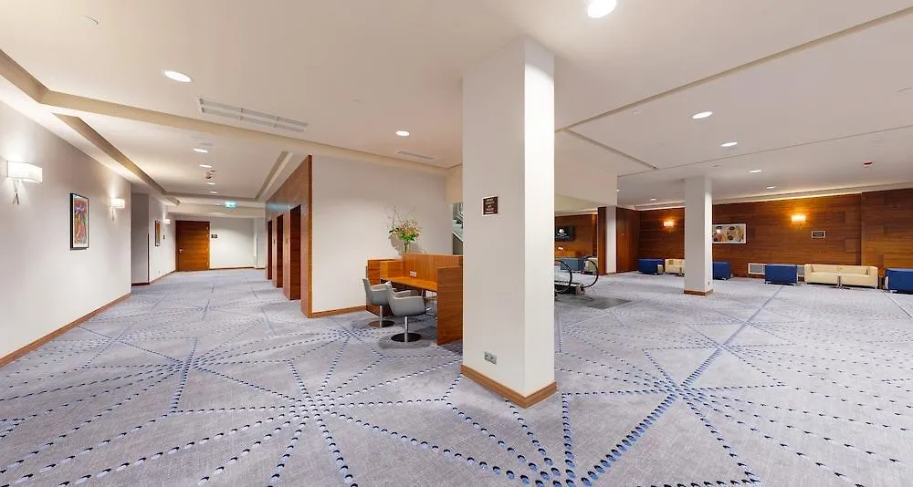 Doubletree By Hilton Krakow Hotel & Convention Center