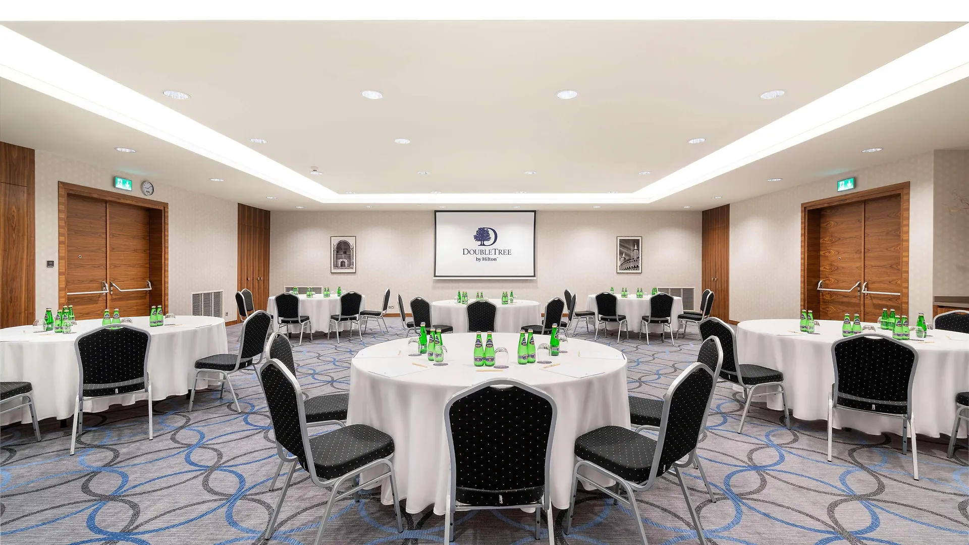 Doubletree By Hilton Krakow Hotel & Convention Center 4*,