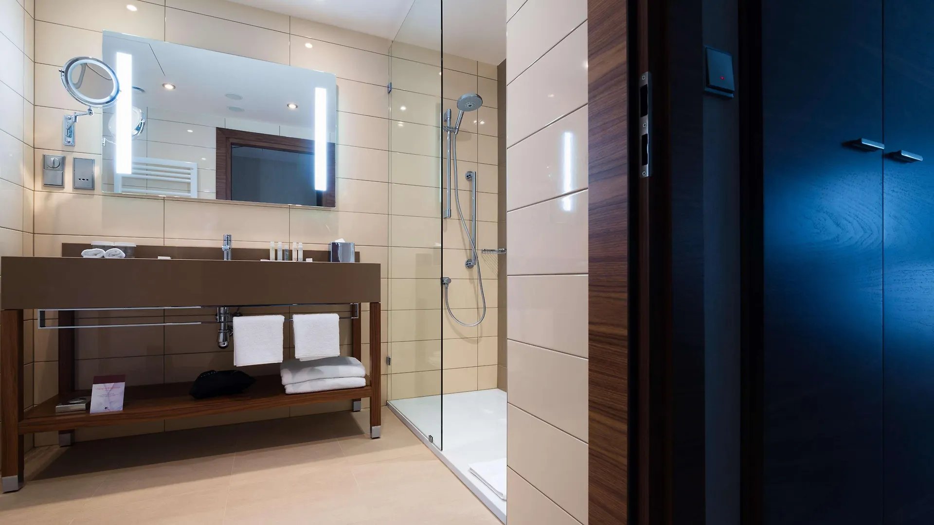Doubletree By Hilton Krakow Hotel & Convention Center 4*,  Poland