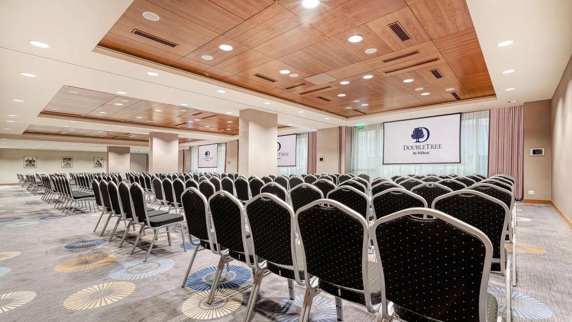 Doubletree By Hilton Krakow Hotel & Convention Center 4*,  Poland