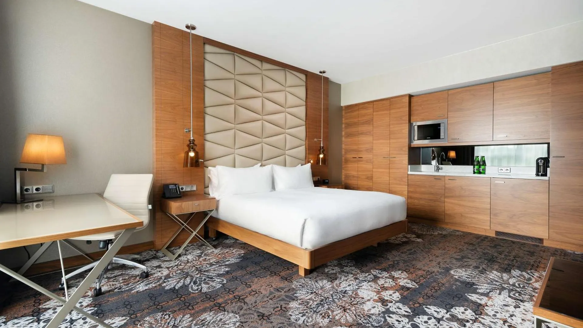 Doubletree By Hilton Krakow Hotel & Convention Center Poland