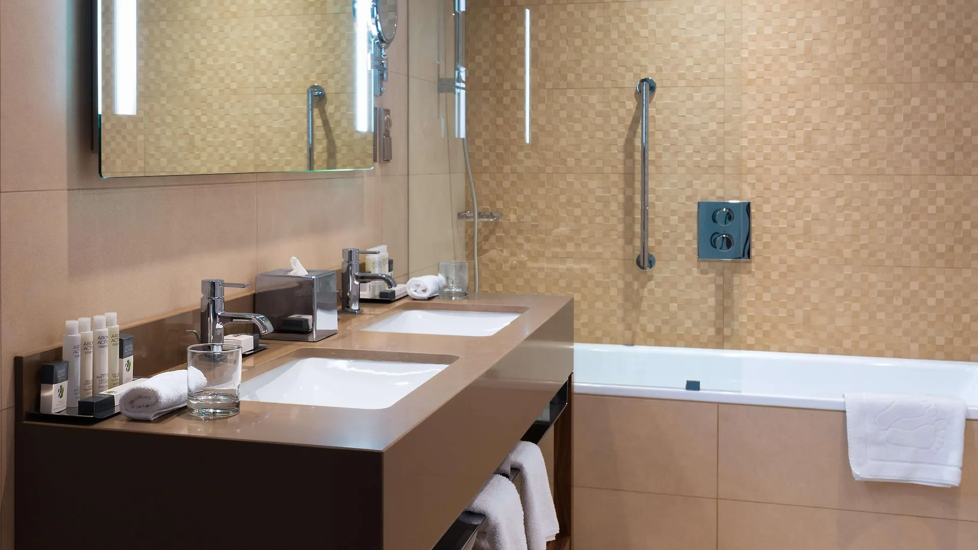 Doubletree By Hilton Krakow Hotel & Convention Center